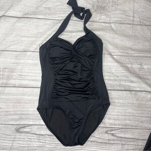 Aquashape Women’s 6 Black Sweetheart Halter Neck Moderate One-Piece